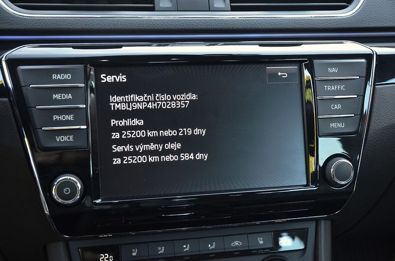 Škoda Superb (2016) 2.0 TDi 140kW 4x4 L&K / 1.MAJ. - fotka 43 z 47