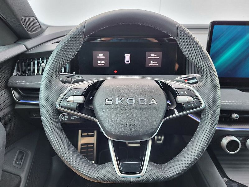 Škoda Superb Sportline 2,0TDI 110kW - fotka 13 z 31