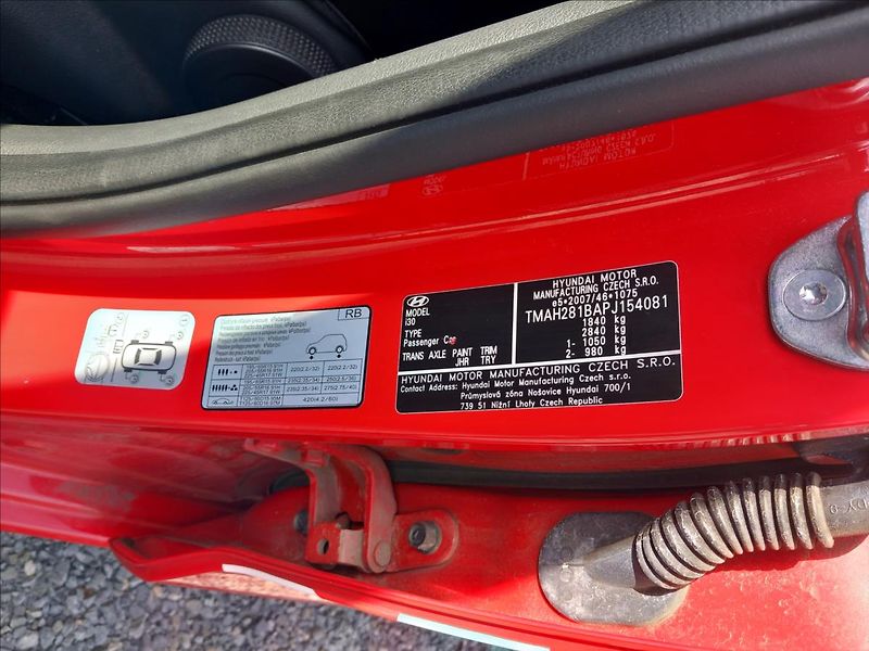 Hyundai i30 1,0 T-GDI MT START PLUS - fotka 18 z 19