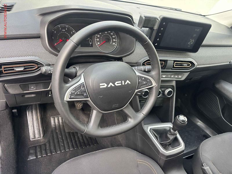 Dacia Sandero (2024) 1.0TCe, 1.maj,ČR, AC, tempo - fotka 12 z 16