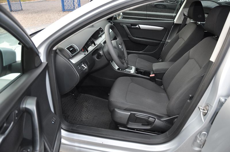 Volkswagen Passat 2.0TDi 130kW KOMBI Automat - fotka 6 z 15