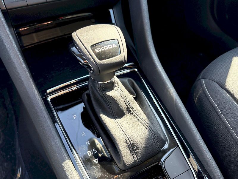 Škoda Karoq (2026) DSG 1.5 TSI / 110kW / SELECTIO - fotka 20 z 29