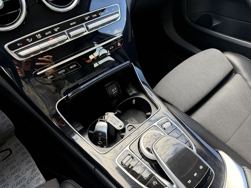 Mercedes-Benz Třídy C 200d AVANTGARDE 9G LED ČR DPH! - fotka 27 z 37