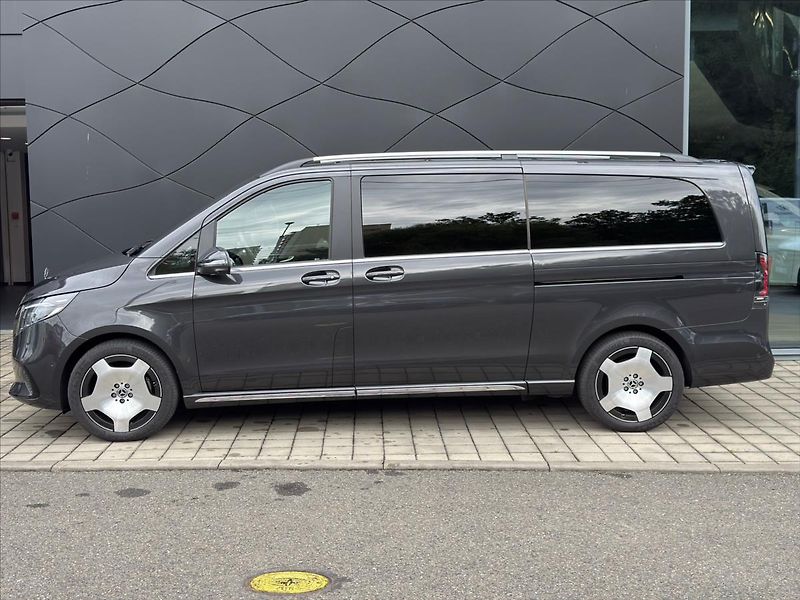 Mercedes-Benz Třídy V 2,0 300 d / Exclusive / XL / 4 - fotka 2 z 26