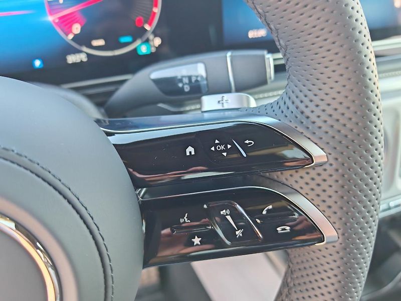 Mercedes-Benz Třídy G G 450d 4M AMG REZERVACE - fotka 27 z 32
