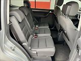 Volkswagen Touran 1,6 TDi  NAVI / kamera / ALU - náhled 15