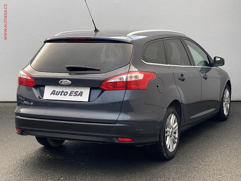 Ford Focus (2012) 1.6TDCi, ČR, AC, tempo - fotka 4 z 16