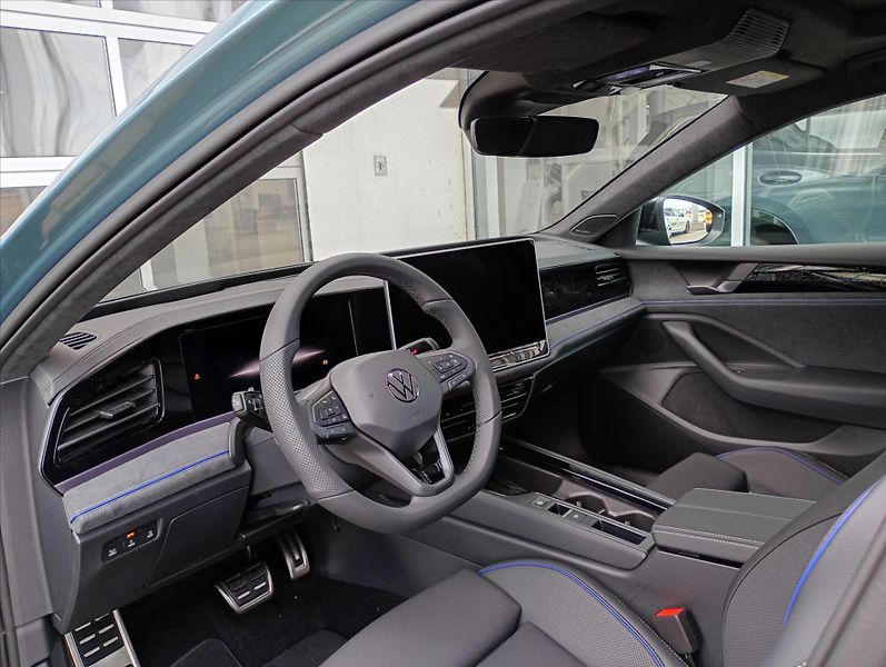 Volkswagen Passat (2026) 2,0 TDI 142kW 7DSG  R-Line Peo - fotka 13 z 19