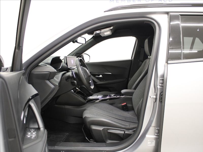 Peugeot 2008 1,2 PT 96kW AT Výprodej! - fotka 6 z 26
