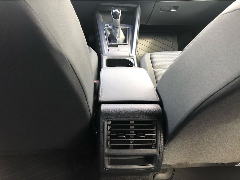 Volkswagen Golf 1.5 TSI - fotka 22 z 28