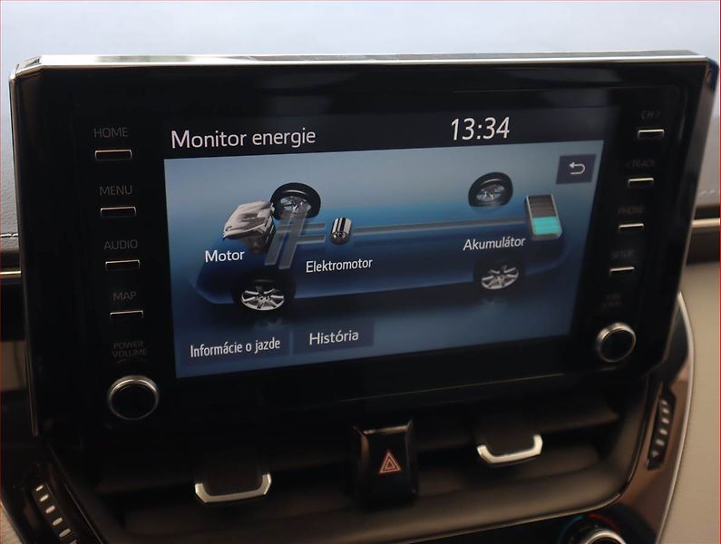 Toyota Corolla (2020) 1.8 Hybrid, Automat - fotka 20 z 20