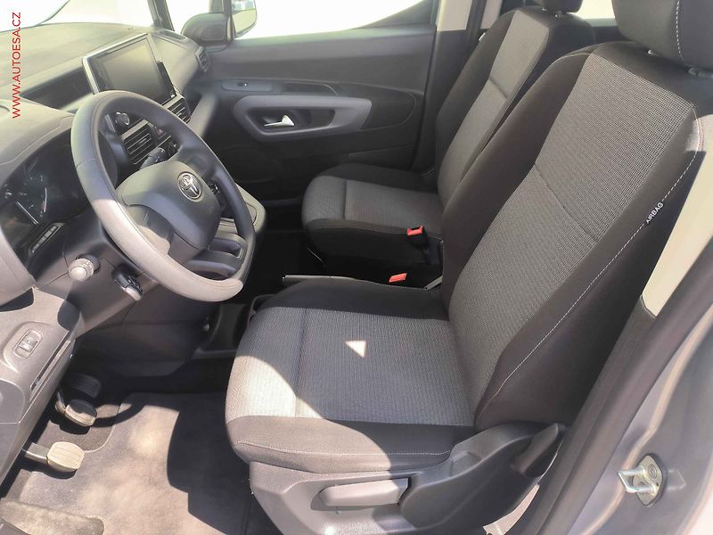 Toyota ProAce City Verso (2022) 1.5D-4D, ČR - fotka 9 z 19