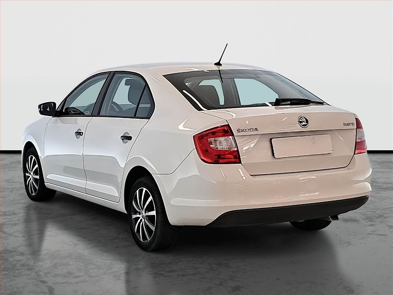 Škoda Rapid (2015) Ambition 1.2 TSI - fotka 4 z 15