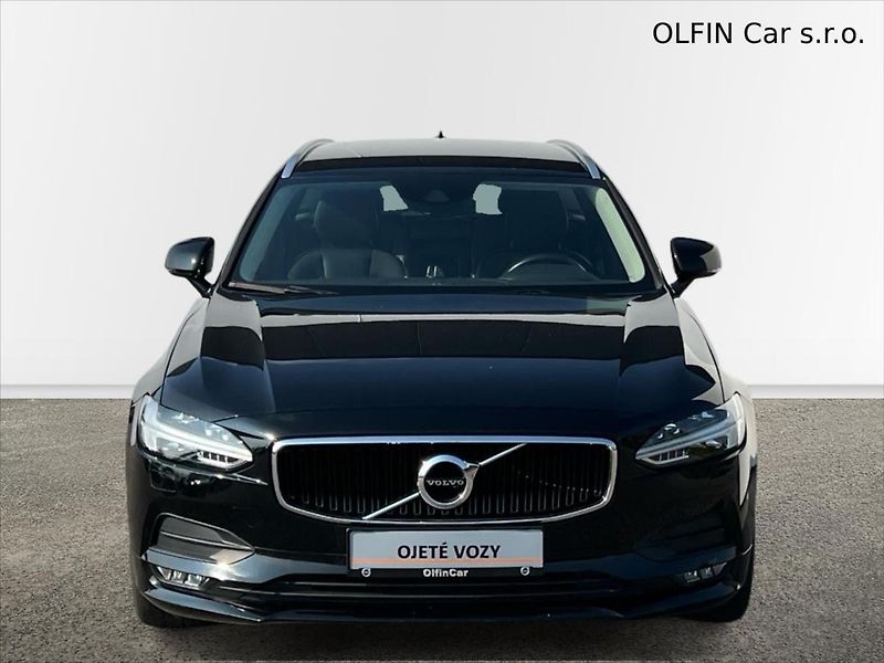 Volvo V90 2,0 187kW 8AT 2WD MOMENTUM  T5 - fotka 4 z 24