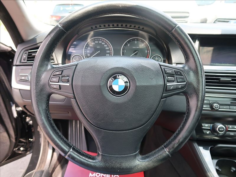 BMW Řada 5 2,0 525d,xDrive,Navi,tažné,DPH - fotka 16 z 27