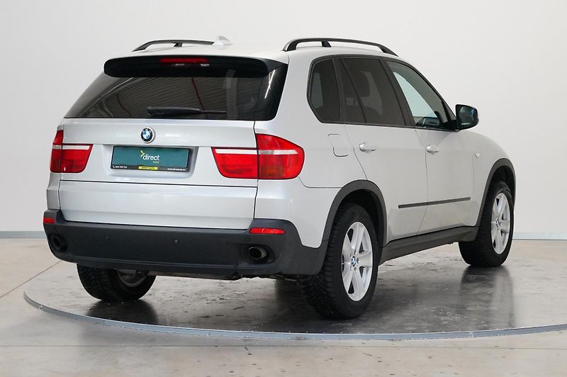 BMW X5 - fotka 3 z 6