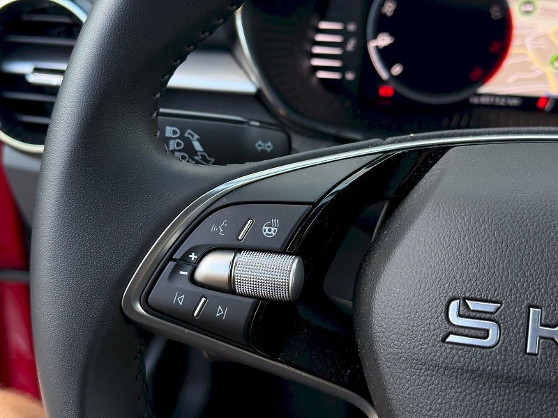 Škoda Fabia (2025) 1.0 TSI 85 kW TopSelection - fotka 13 z 22
