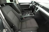 Volkswagen Passat (2016) 2.0 TDI, Serv.kniha, Navi - náhled 7