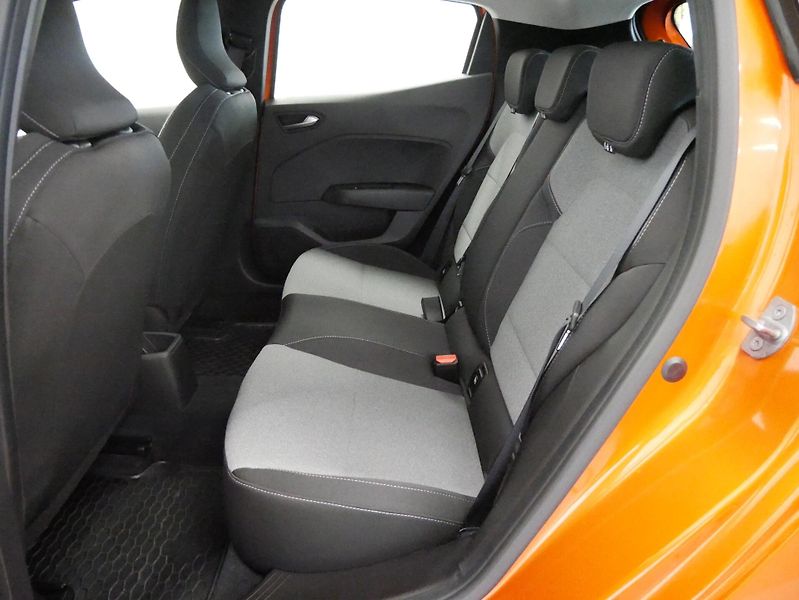 Renault Clio - fotka 27 z 28