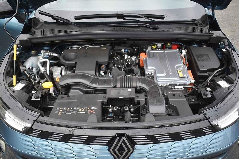 Renault Symbioz je křížencem mezi kombi a SUV