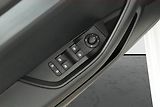 Škoda Superb (2021) 2.0 TDI - náhled 18