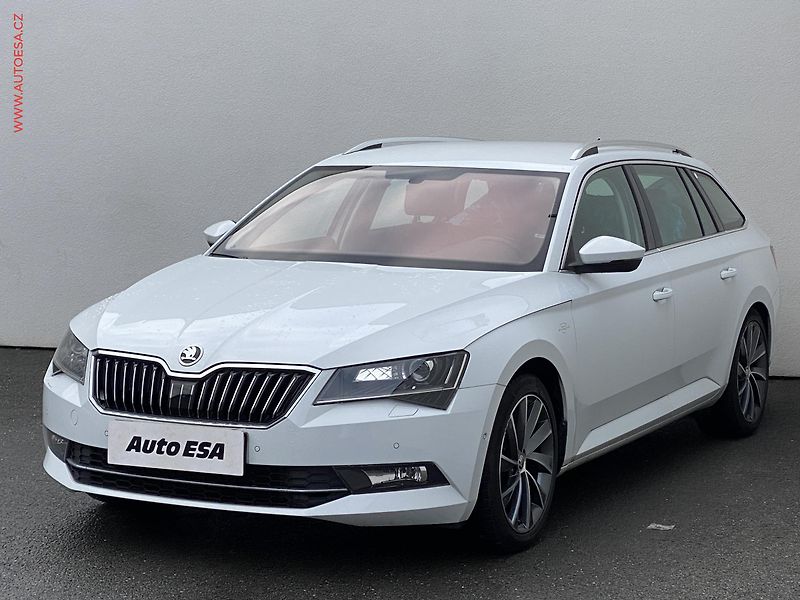 Škoda Superb (2016) 2.0 TDi 4x4, ČR, Style, DSG - fotka 3 z 21