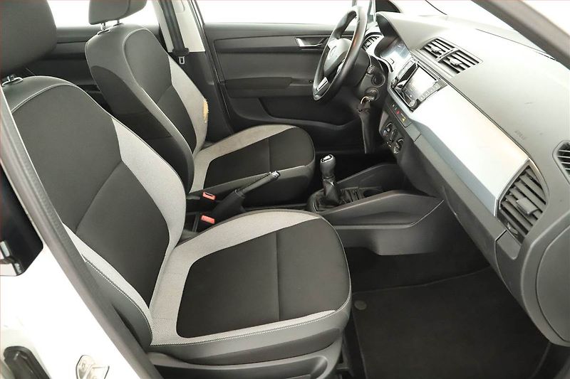 Škoda Fabia (2016) 1.4 TDI, nová STK - fotka 7 z 11