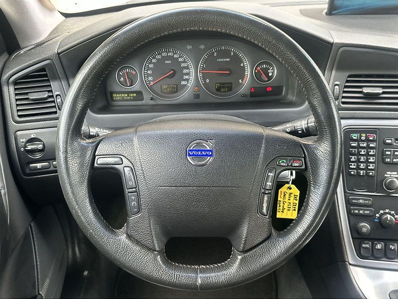 Volvo XC70 (2006) 2.4 D5 AWD Cross Country - fotka 6 z 27