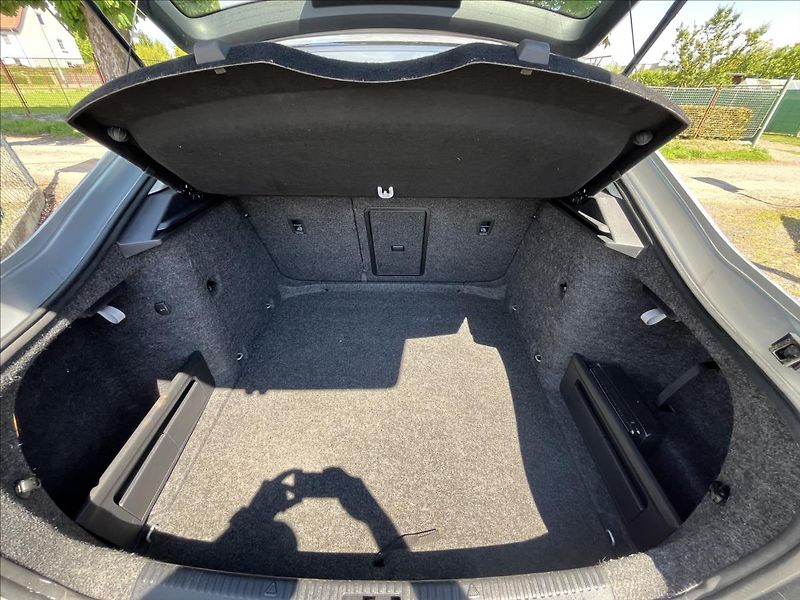 Škoda Octavia 1,4 TSi 103 kw Elegance  Xenon - fotka 36 z 46