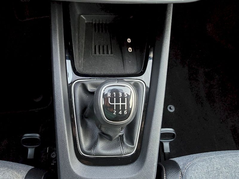 Škoda Octavia (2024) 1,5TSI 110KW Top Selection - fotka 22 z 36