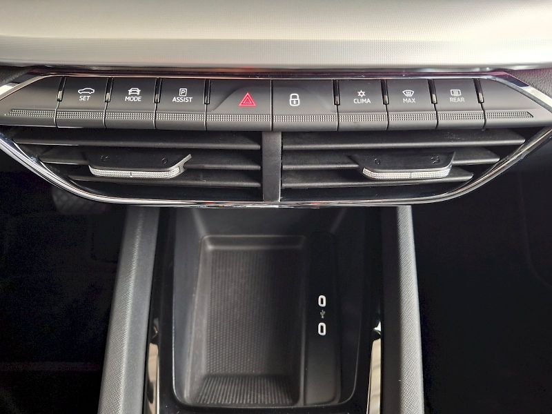 Škoda Octavia (2022) Combi Style Plus DSG 2,0TDi 11 - fotka 30 z 35