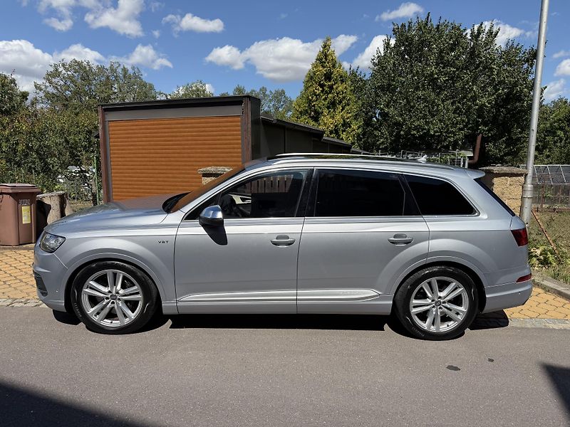 Audi SQ7 (2017) V8 4.0 TDI 320 KW (435 PS) - fotka 4 z 34