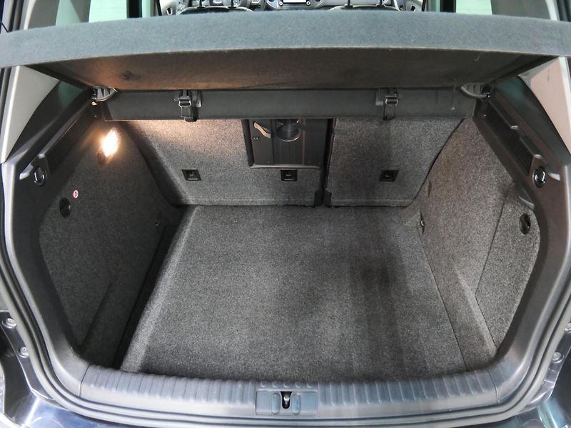 Volkswagen Tiguan - fotka 25 z 25