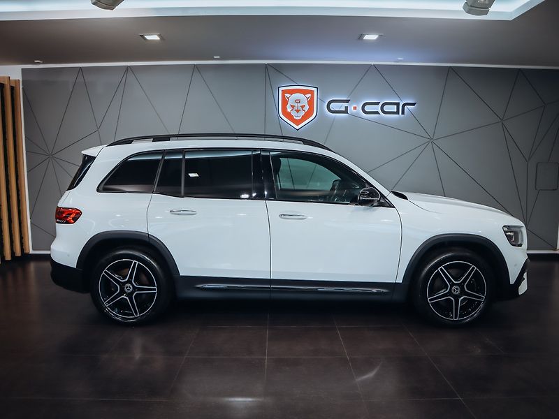 Mercedes-Benz GLB 250 4MATIC AMG - fotka 4 z 25