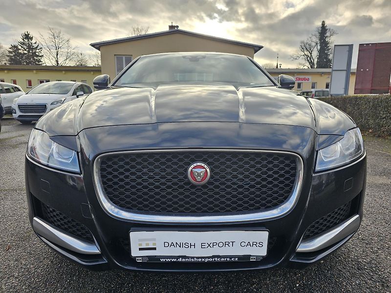 Jaguar XF (2019) 2.0 25D 177kW 2019,VÝHŘEV,KŮŽE - fotka 4 z 50