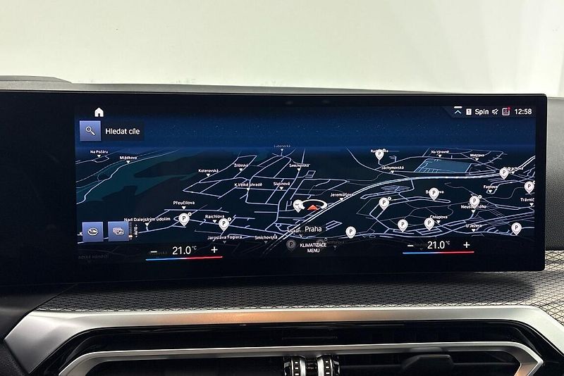 BMW Řada 3 řady 3 | 330d xDrive - fotka 19 z 27