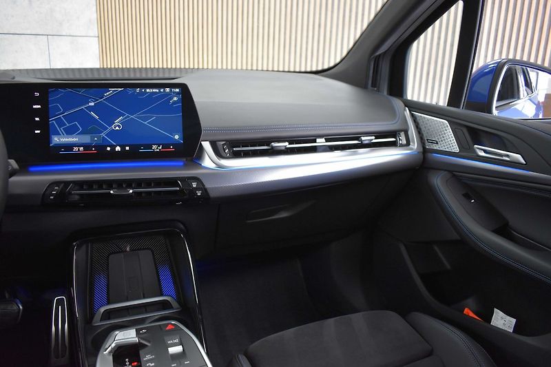 BMW Řada 2 218d ///MSPORT*ZÁRUKA*DPH*ČR 1 - fotka 9 z 48