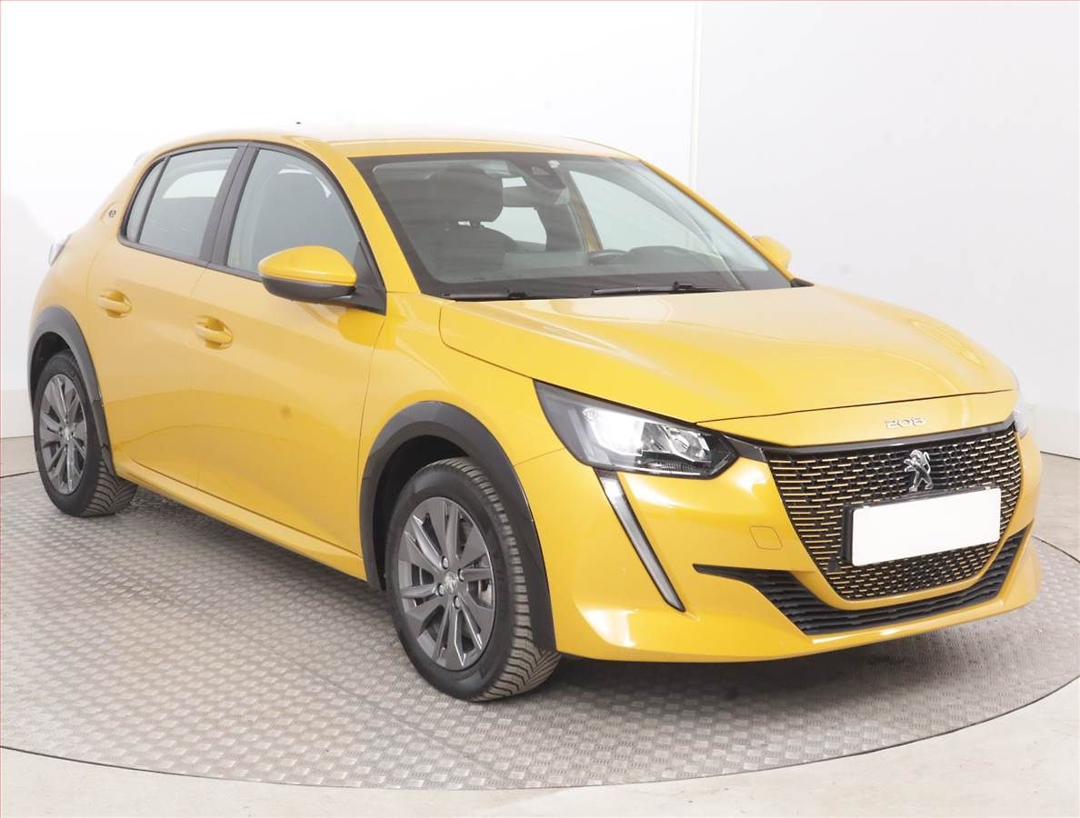 Peugeot 208 50 kWh, SoH 89%, Automat