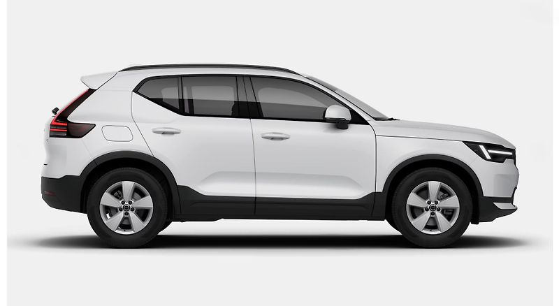 Volvo XC40 (2026) B3 AUT ESSENTIAL - fotka 6 z 12