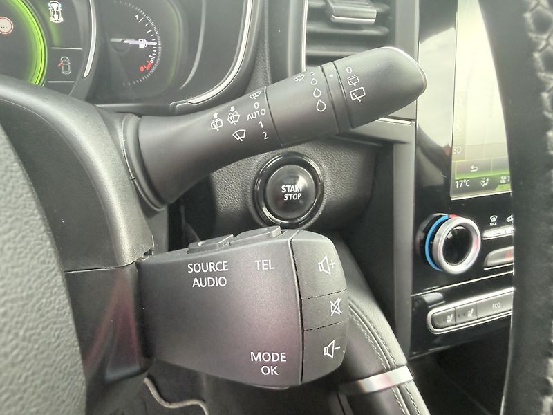 Renault Koleos (2017) 2.0 dCi 4x4 Initiale Paris  - fotka 19 z 39