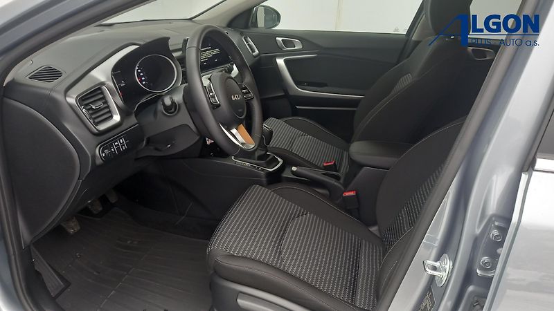 Kia Ceed SW (2025) 1,5 T-GDi GPF TOP - fotka 9 z 19