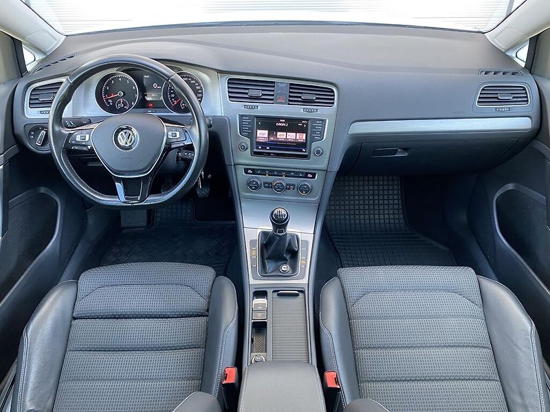 Volkswagen Golf 1,4 TSI 92 kW Maraton Edition - fotka 10 z 25