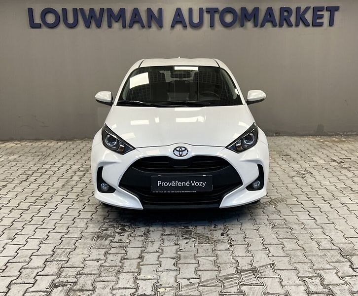 Toyota Yaris 1,5 Hybrid AT Comfort - fotka 4 z 15
