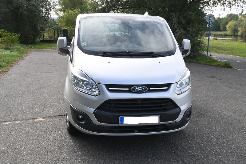 Ford Tourneo Custom (2015) - fotka 7 z 20