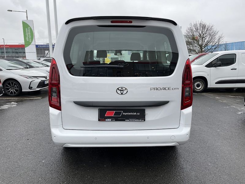 Toyota ProAce City Verso 1.5D 100k 6MT Business - fotka 4 z 26