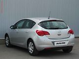 Opel Astra (2011) 1.4 i, AC, výhřev sed - náhled 6