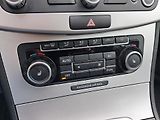 Volkswagen Passat (2011) 1,4TSi NAVI VYHŘ.SED, 2x KOLA - náhled 27