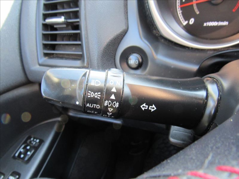 Mitsubishi ASX 1,8 Di-D 110kW 4x4 - fotka 22 z 27