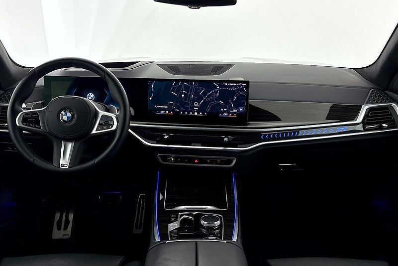 BMW X7 xDrive40d - fotka 8 z 30