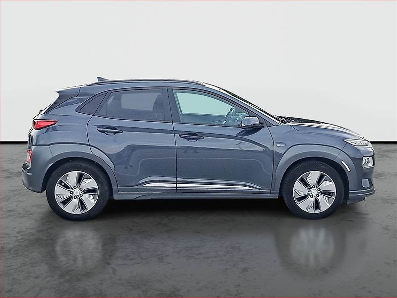 Hyundai Kona (2019) Electric 64 kWh, SoH 96% - fotka 6 z 21